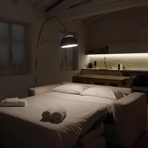 https://luxury-flat-parking.it-lombardy.com